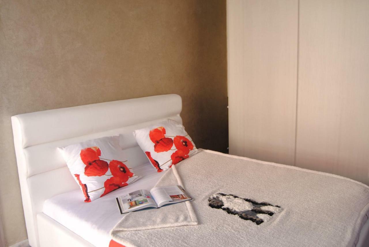 Il Cortile Bed and Breakfast Bra Eksteriør billede